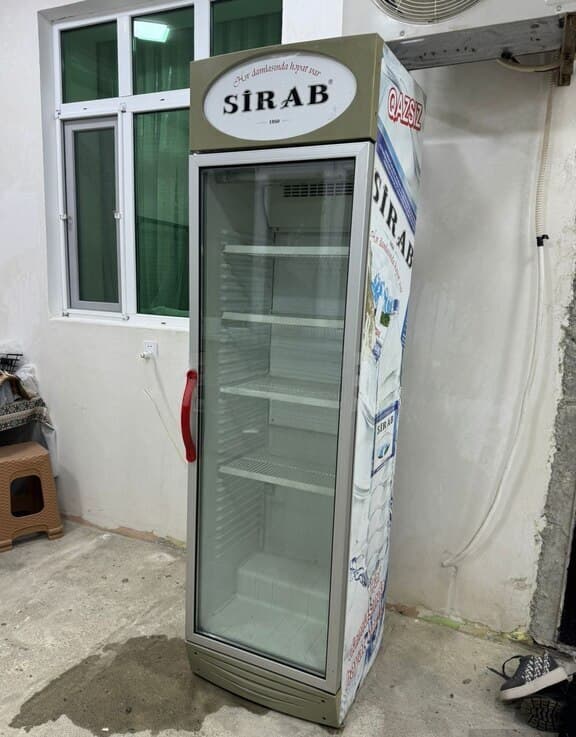 Soyuducu vitrin müxtəlif ölçülərdə