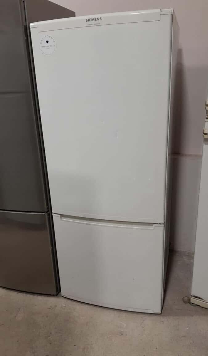 Indesit refrigerator - Tenderyard
