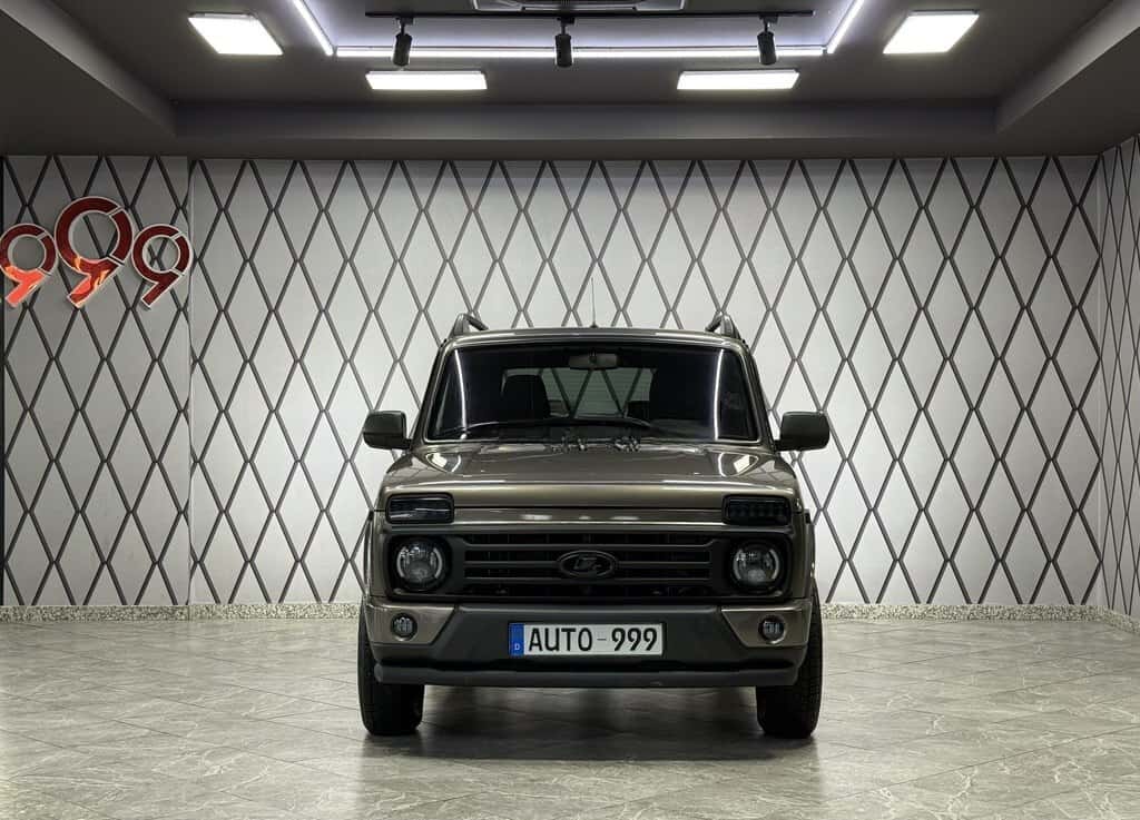 LADA (VAZ) Niva, 2021, 28500 km, 1700 L - Tenderyard
