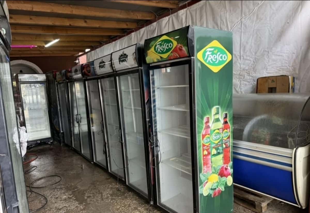 Refrigerated display cases - Tenderyard