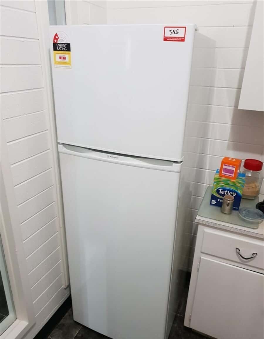 Indesit refrigerator - Tenderyard
