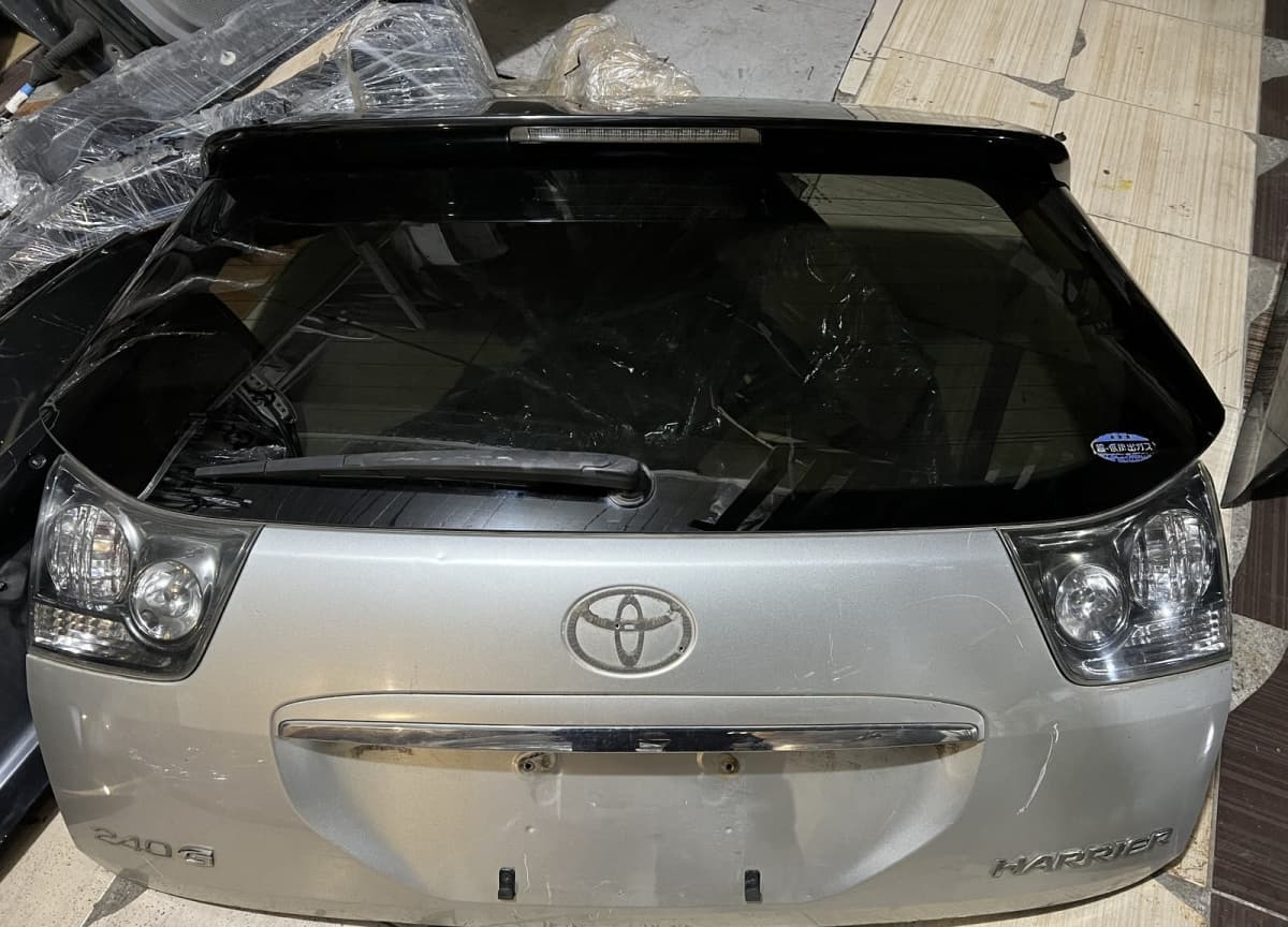 Baqaj qapağı Lexus RX350