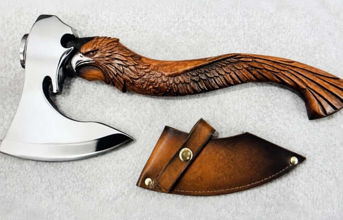 Hunting axe YZLB1145-380 with eagle design - Tenderyard