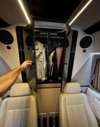 Mikroavtobus icarəsi Mercedes Sprinter VIP — şəkil 4