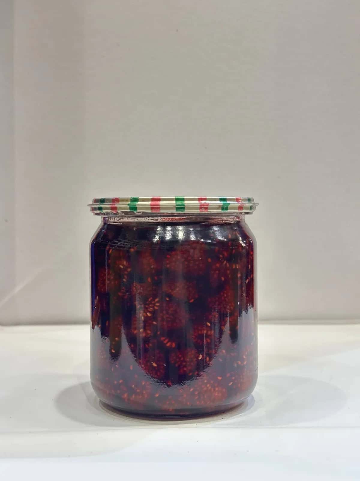 Natural homemade raspberry jam - Tenderyard