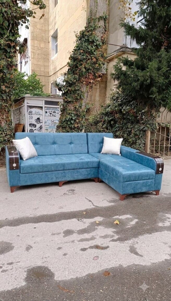 Künc divan, Qarışıq rəng