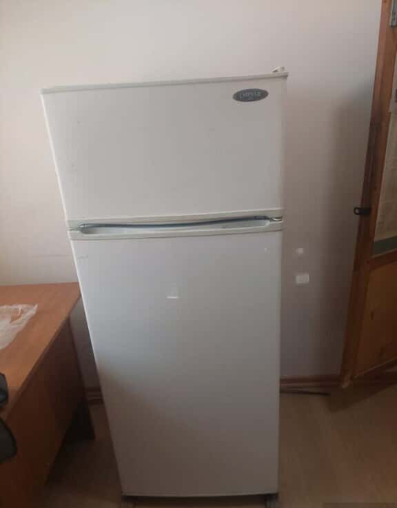 Indesit refrigerator - Tenderyard