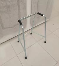 Xəstə üçün yerimək üçün xadunok (yürütgəc) — şəkil 1