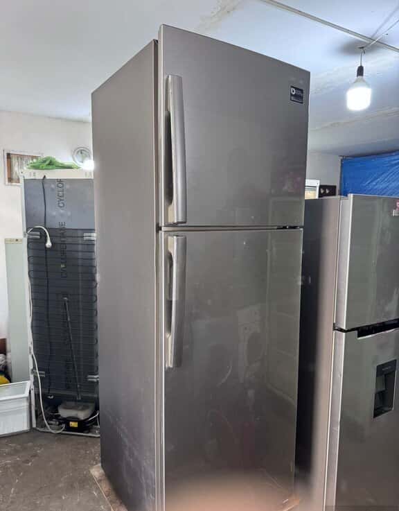 Indesit refrigerator - Tenderyard