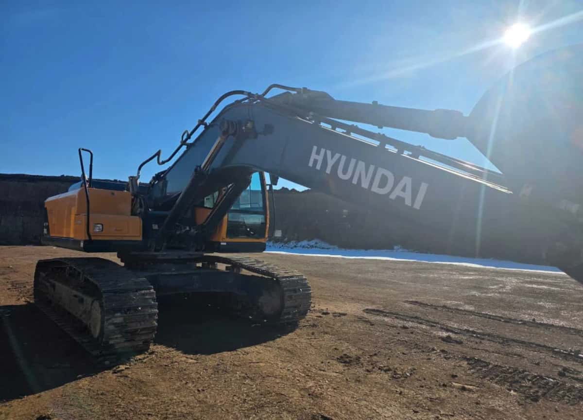 Hyundai R340L Excavator - Tenderyard