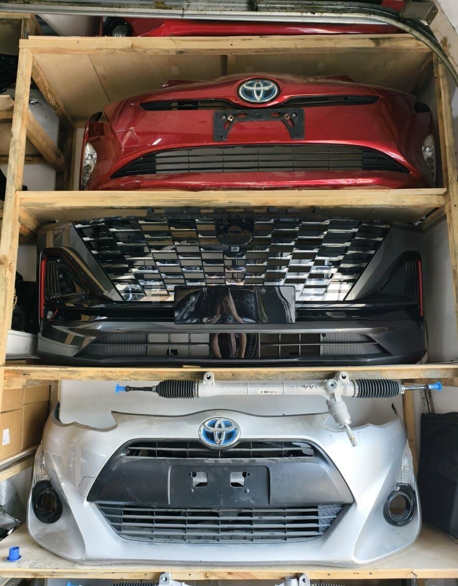 Ön bufer Toyota Prius və Toyota Aqua