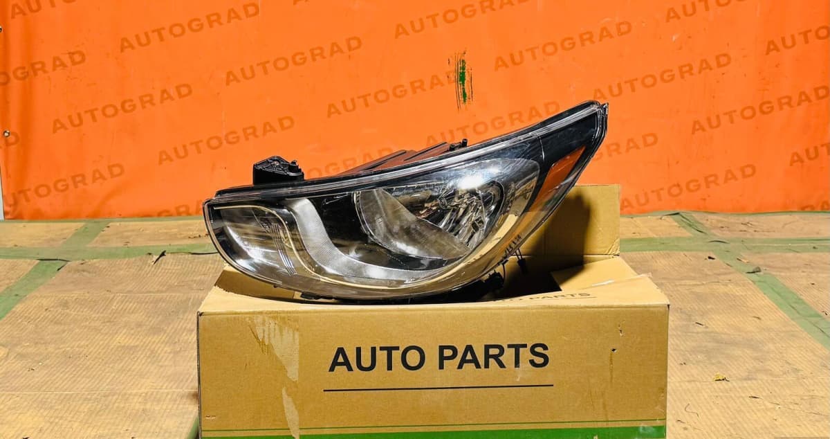 Fara Hyundai Accent 2011-2017
