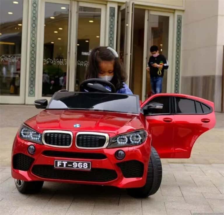 Uşaq avtomobili BMW X6 - Tenderyard