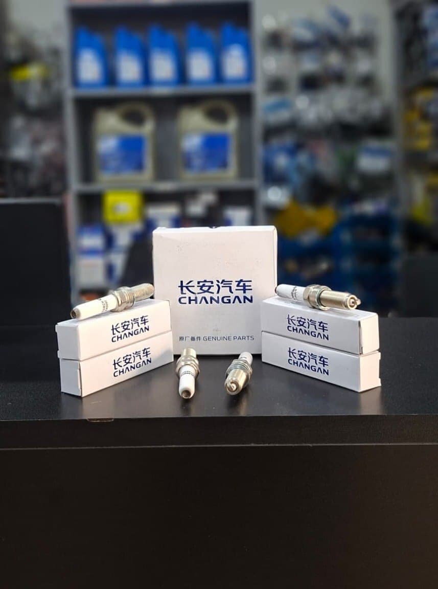 Alışdırma şamı Changan A05 və UNI-V