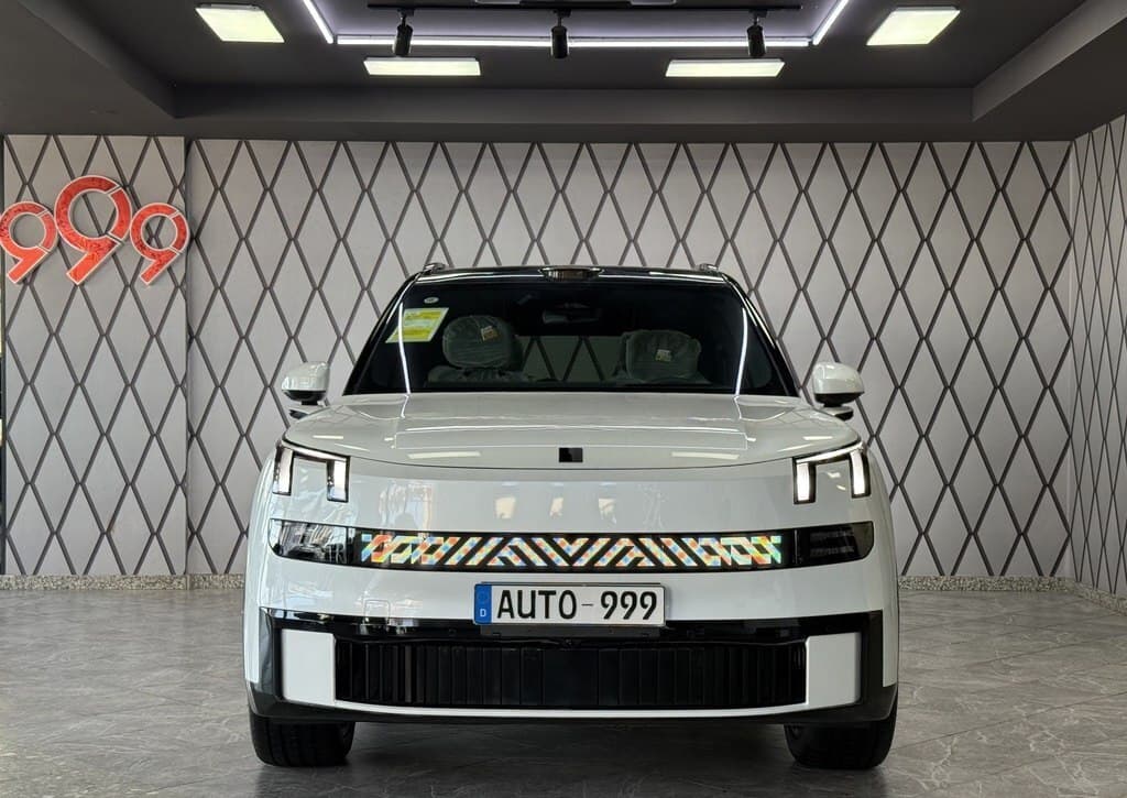 Lynk & Co 900, 2026 il, 0 km, 2000 L