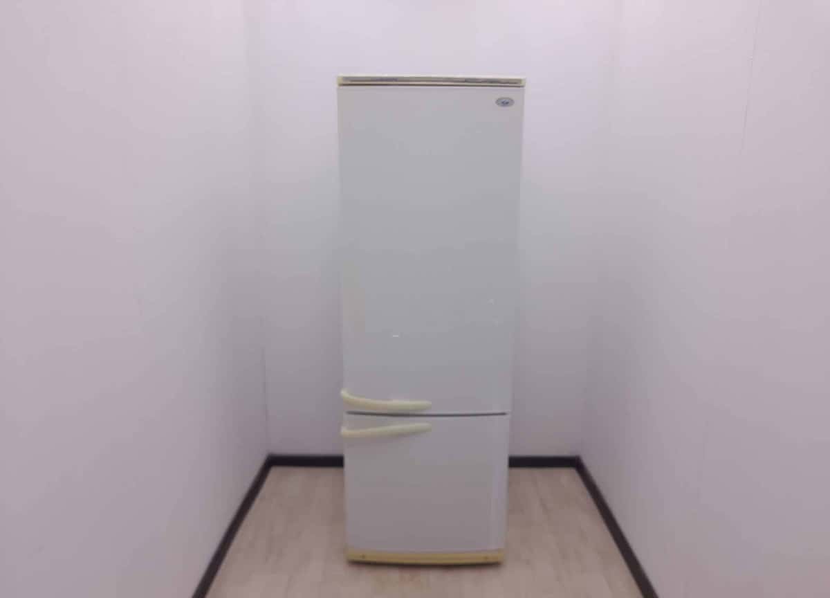 Indesit refrigerator - Tenderyard