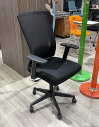 Qarışıq rəng, Ofis üçün kreslo — şəkil 1