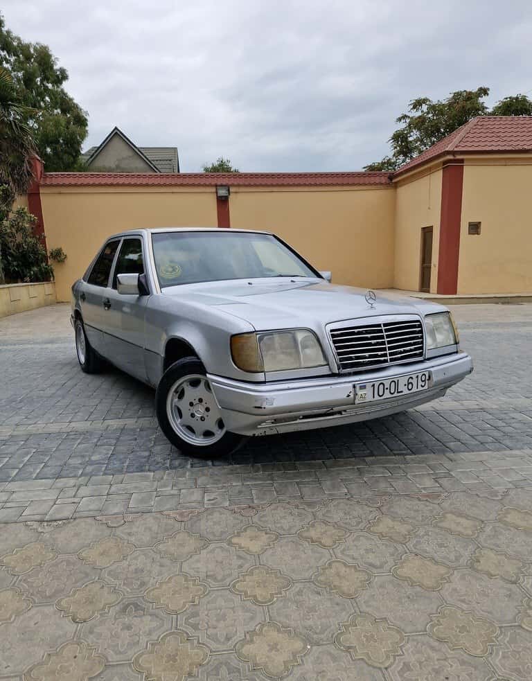 Mercedes E 220, 1993 il, 380000 km, 2.2 L - Tenderyard