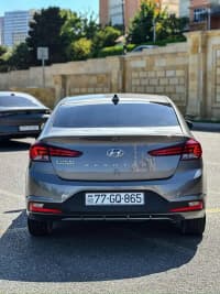 Avtomobil icarəsi Hyundai Elantra 2018 — şəkil 7