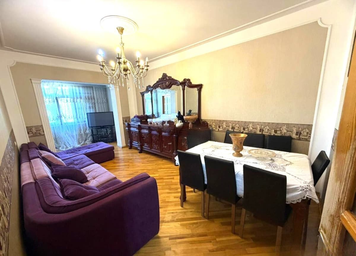 4 otaqlı mənzil 110 m² satılır