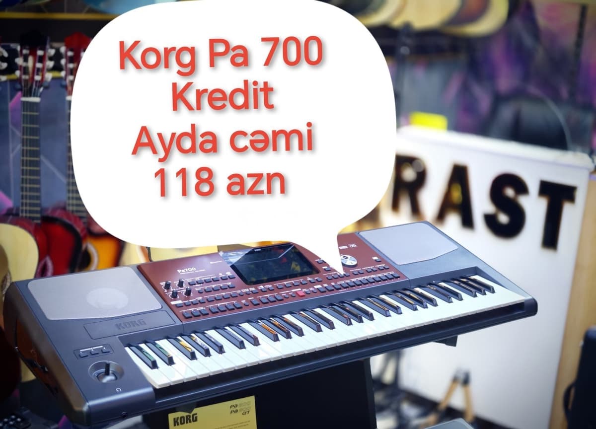 Sintezator Korg PA700