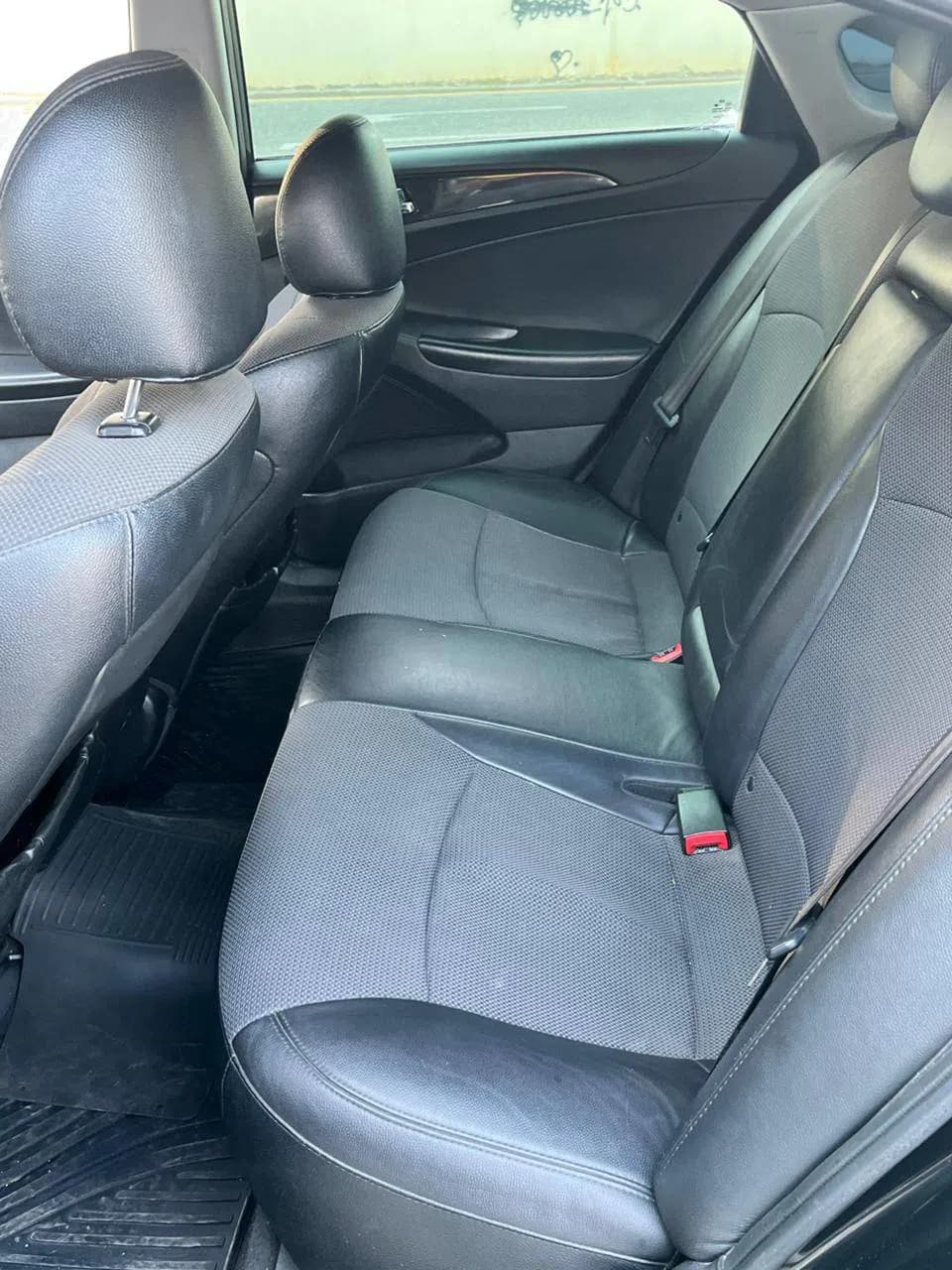 Hyundai Sonata, 2014 il, 210000 km, 2000 L