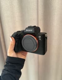 Fotoaparat Sony A7 III — şəkil 1