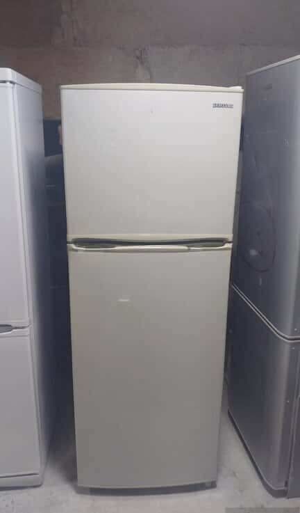 Indesit refrigerator - Tenderyard
