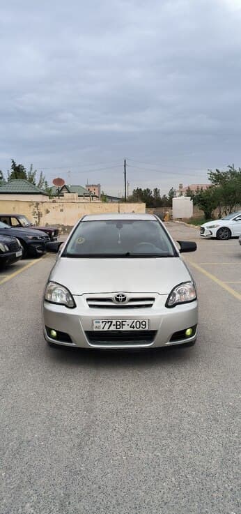 Toyota Corolla, 2004 il, 298000 km, 1.4 L