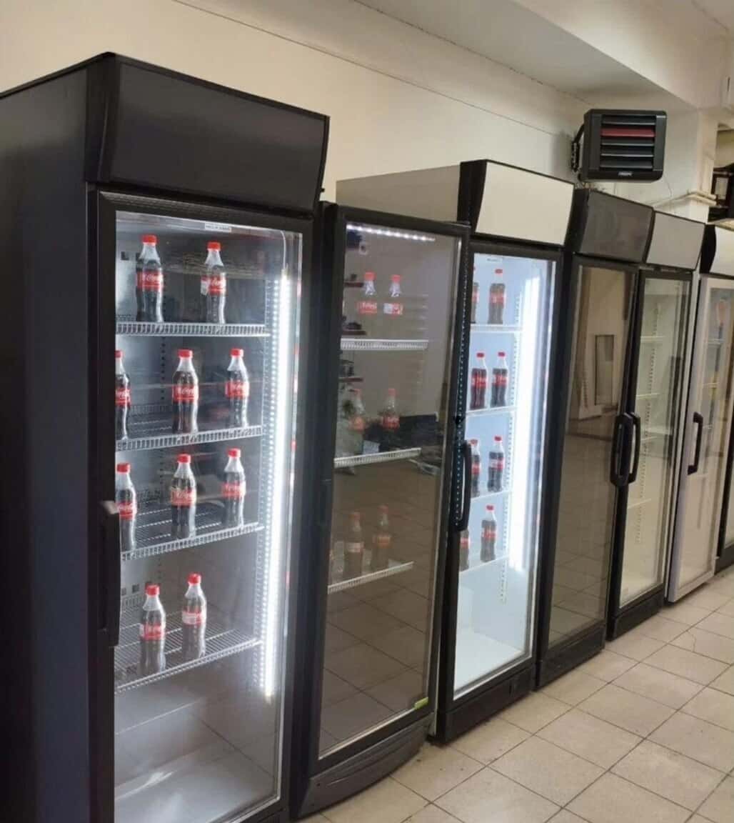 Refrigerated display case - Tenderyard