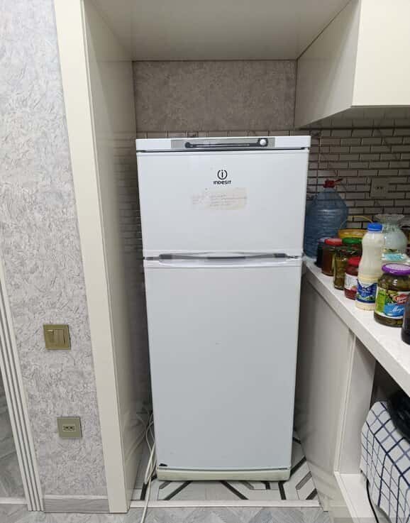 Indesit refrigerator - Tenderyard