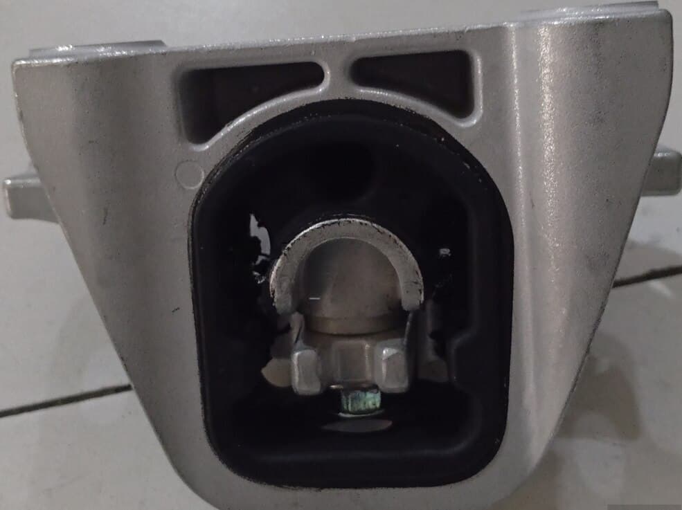 Sürətlər qutusunun yastığı Honda Civic