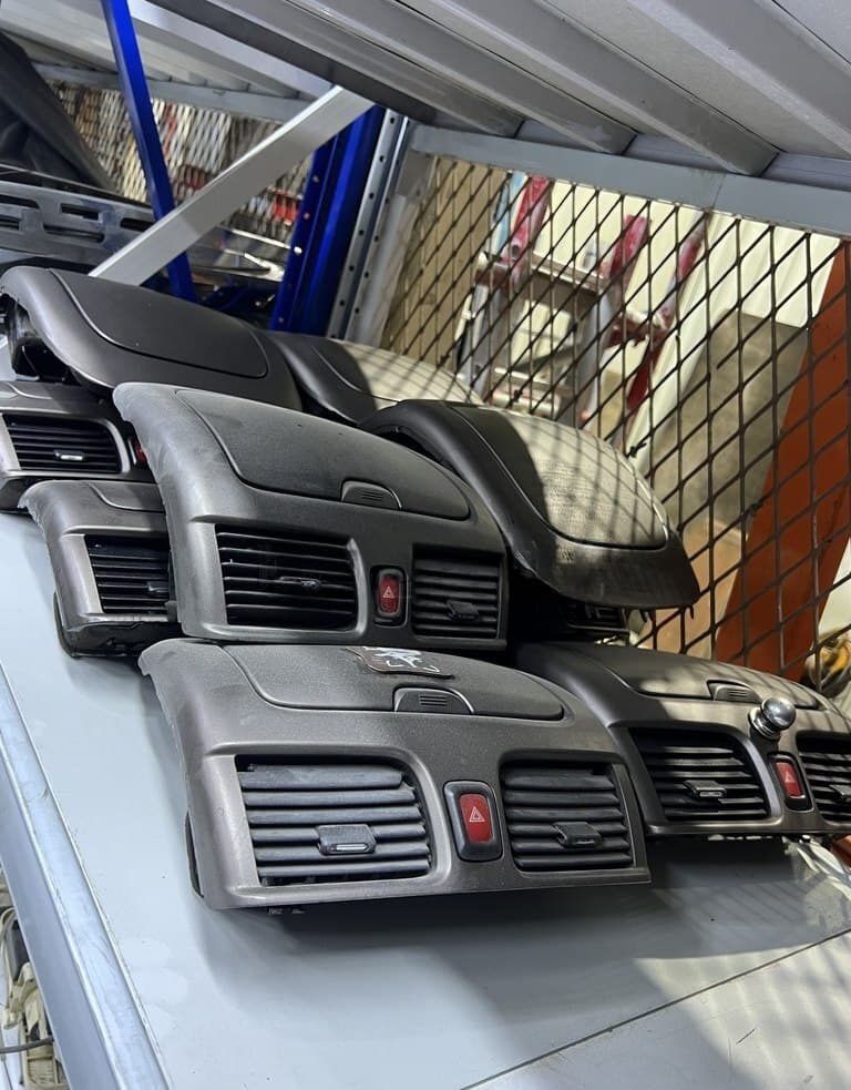 Şit qapağı Nissan Sunny