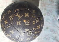 Futbol topu Louis Vuitton monogram üslublu, ölçü 5 — şəkil 6
