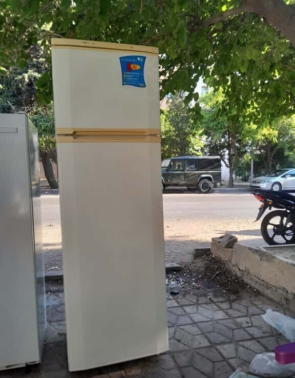 Indesit refrigerator - Tenderyard