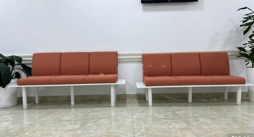 Ofis kreslosu və iş masası