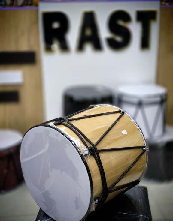 Professional size drum with black rope - Tenderyard