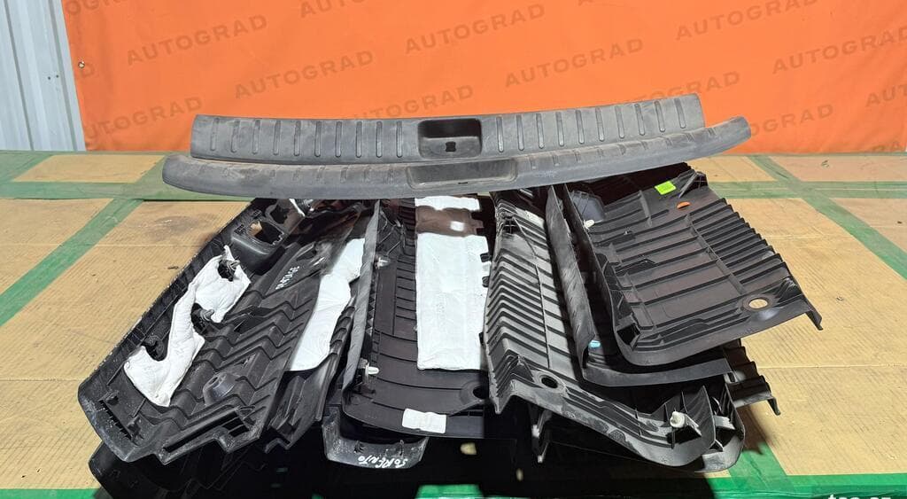 Baqaj plastmas örtüyü Hyundai və Kia modelləri üçün