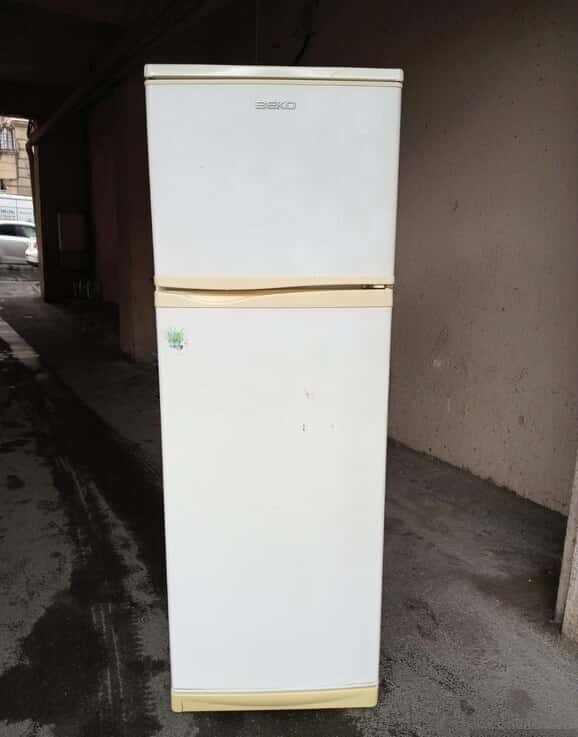Indesit refrigerator - Tenderyard