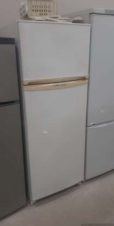 Indesit refrigerator - Tenderyard