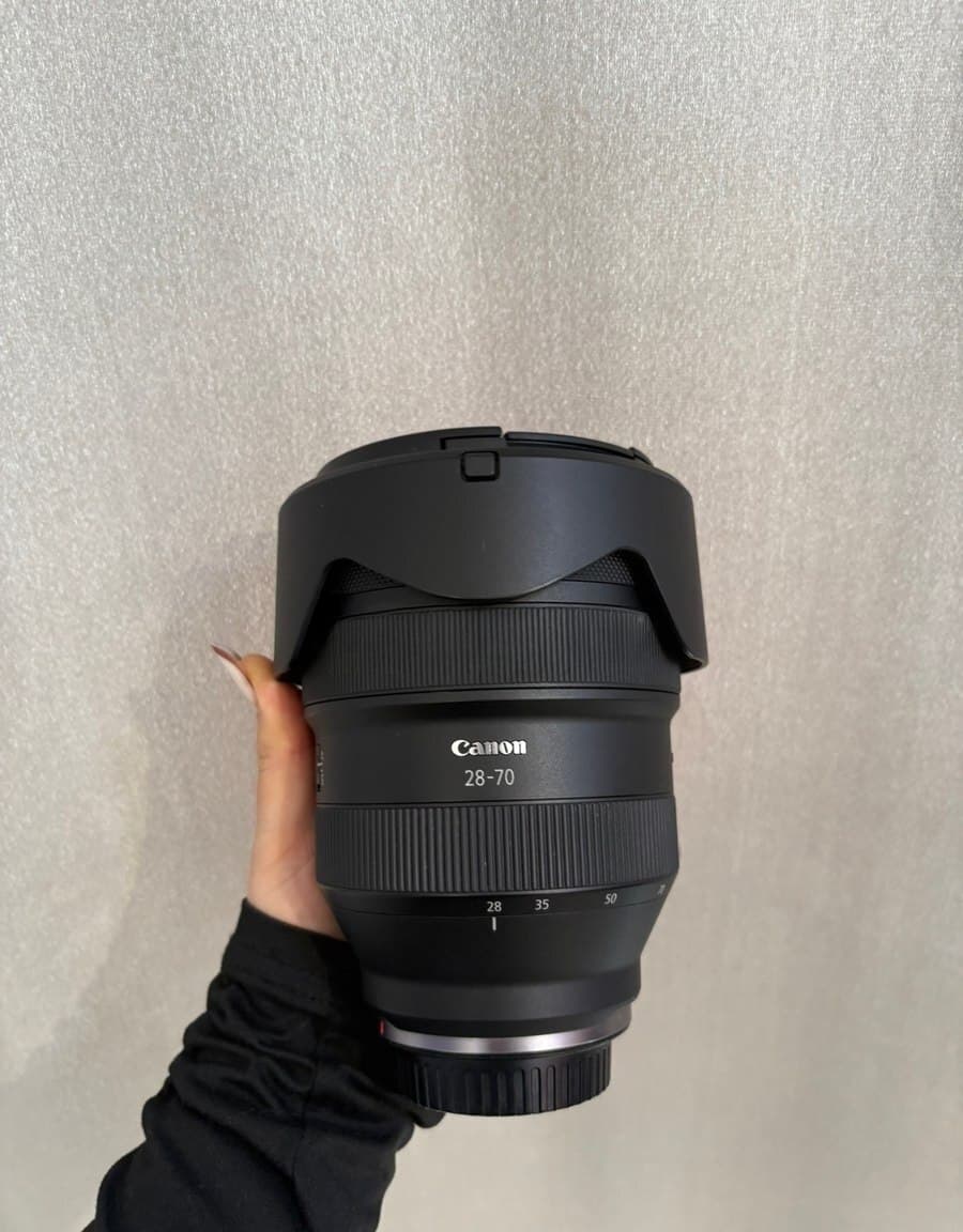 Obyektiv Canon RF 28-70mm f/2 L USM