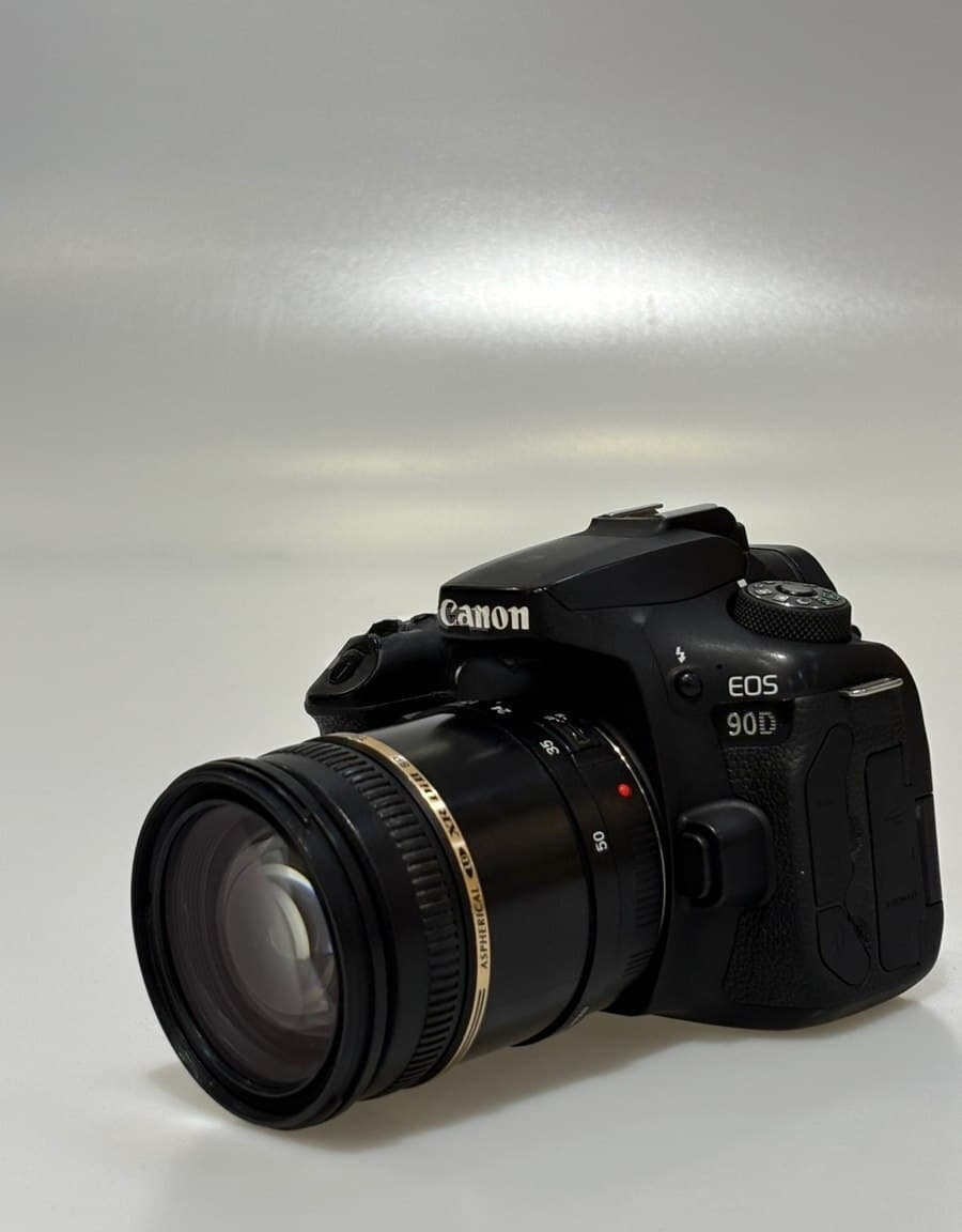 Fotoaparat Canon 90D 17-50mm