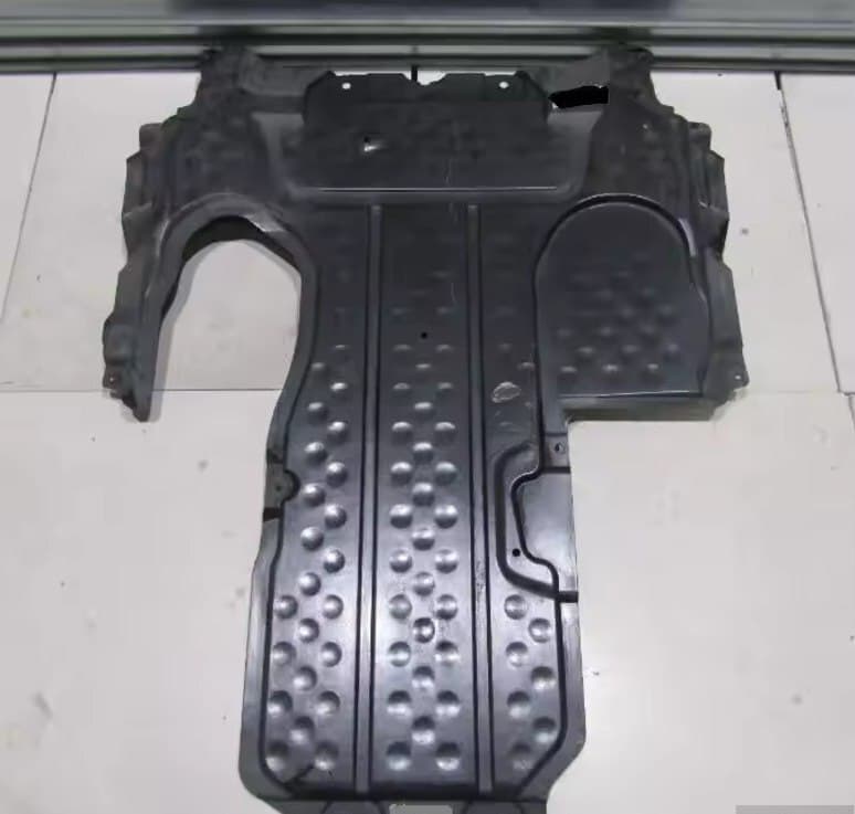 Sürətlər qutusu qoruyucusu Mercedes W205