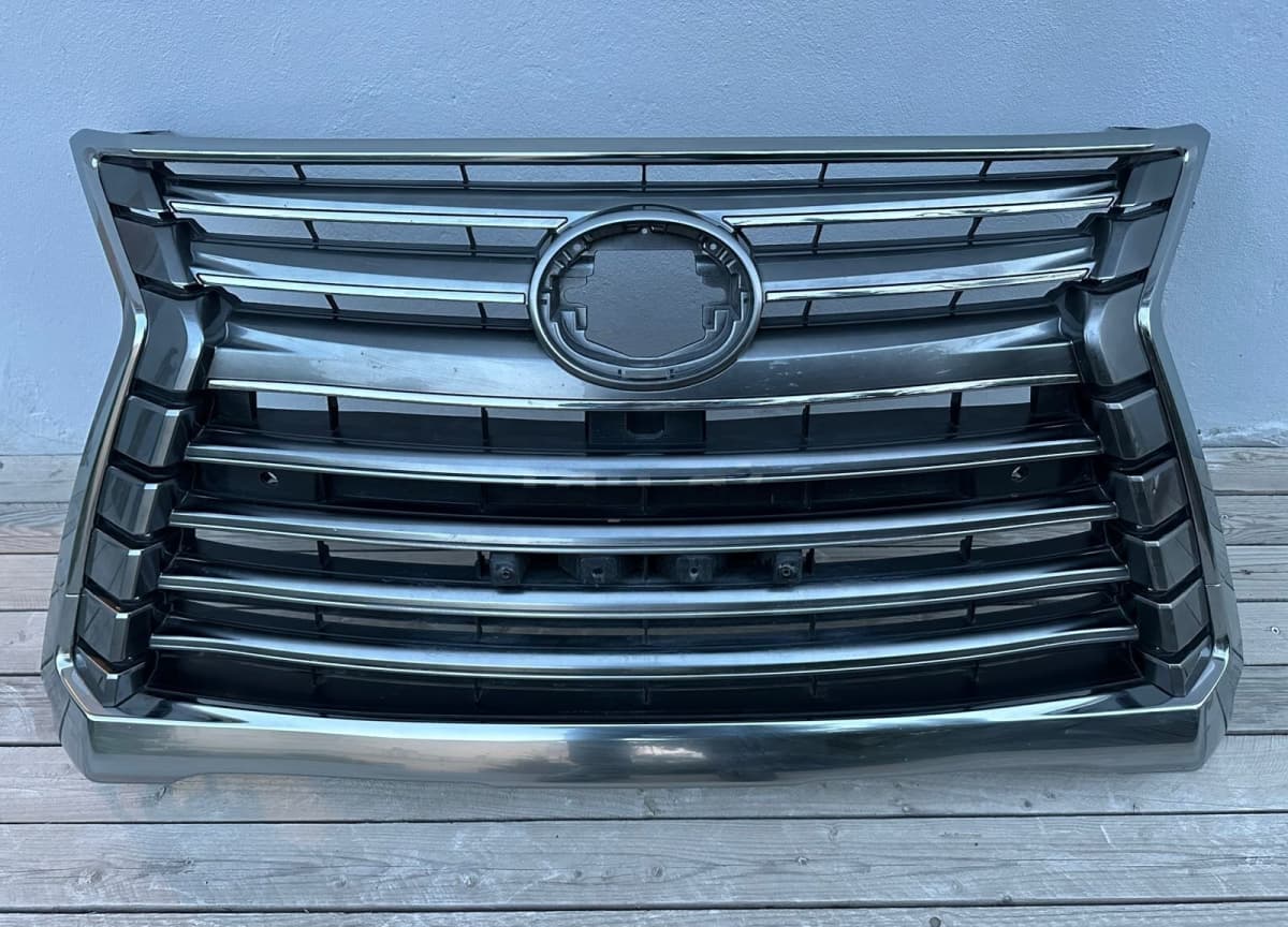 Radiator barmaqlığı Lexus