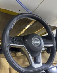Sükan Nissan Note — şəkil 1