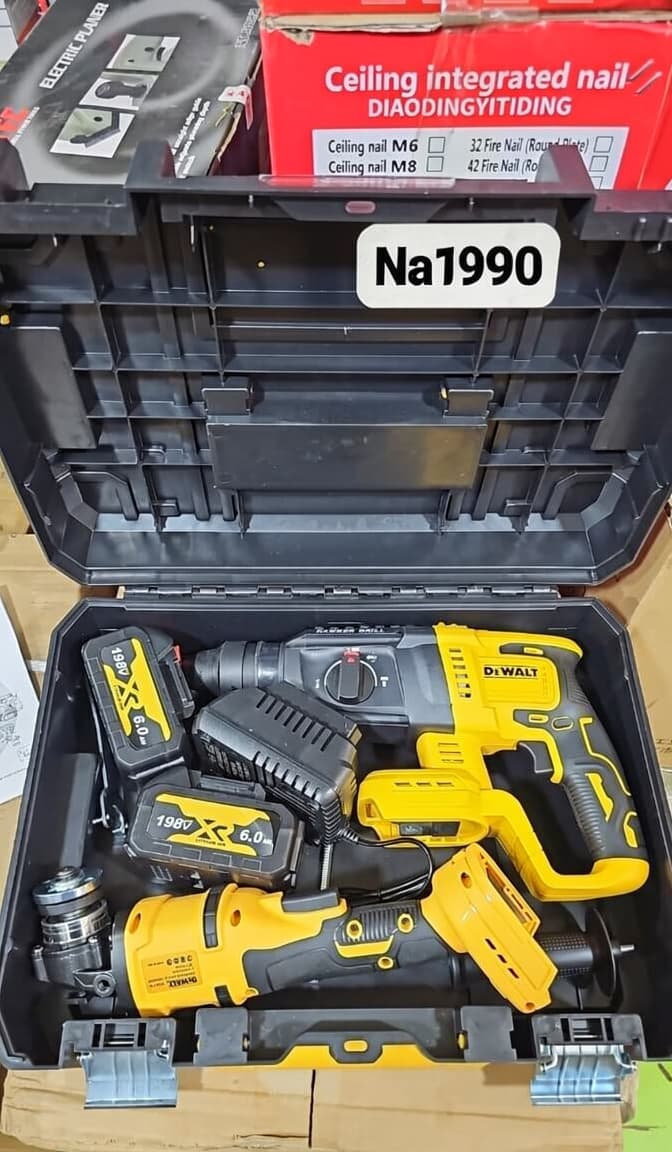 DeWalt Akkumulyatorlu Perforator və Laqunda Dəsti