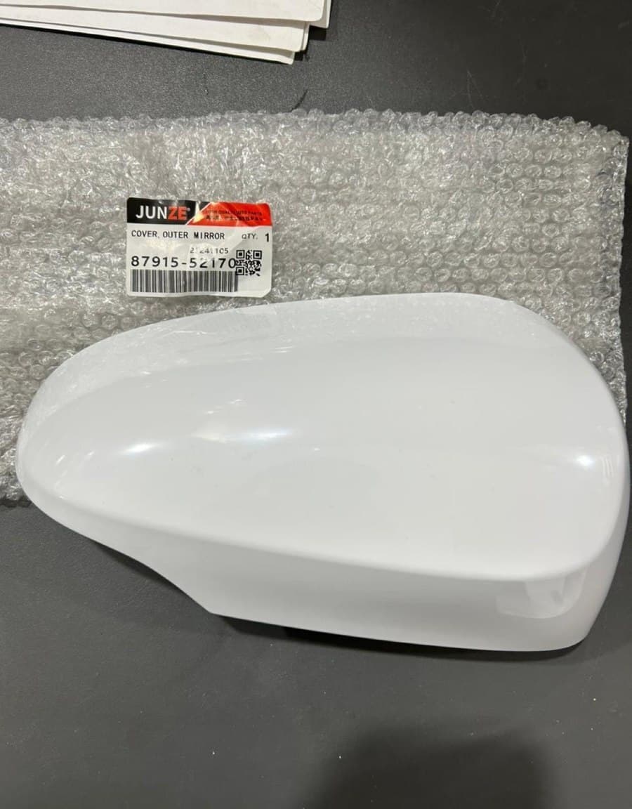 Güzgü qapağı Toyota Aqua