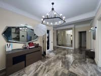 4 otaqlı mənzil 200 m² satılır — şəkil 11