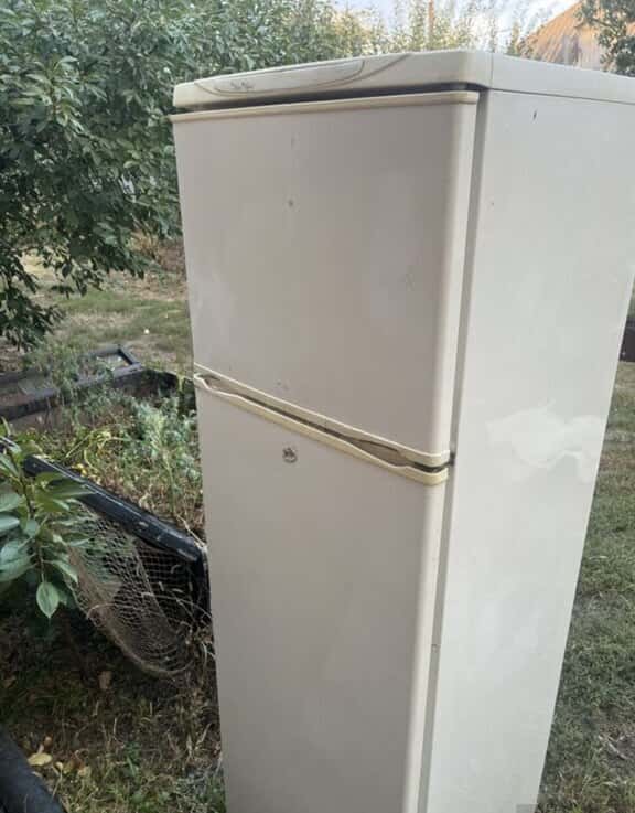 Indesit refrigerator - Tenderyard