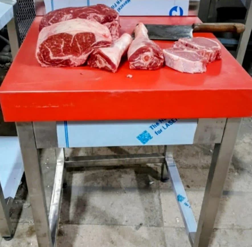 Paslanmayan polad qəssab masası